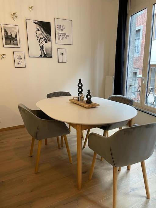 Suite 26-Appartement Au Coeur De Namur Exterior photo